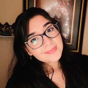 Meet your Posher, Daniella